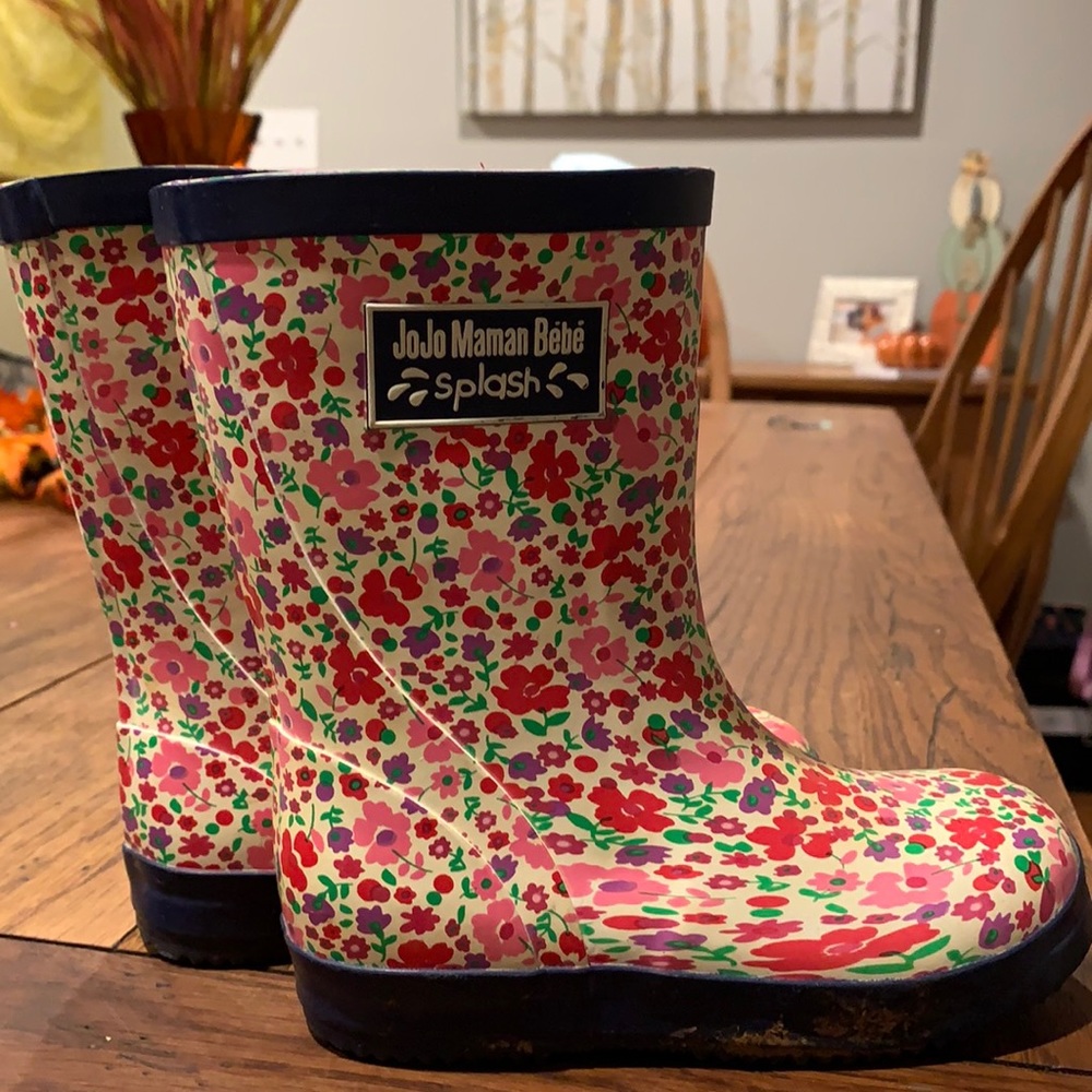 Kids size 9 rain boots jojo maman bebe
